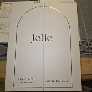 DW Home Jolie Fragrance Collection - White and Gold